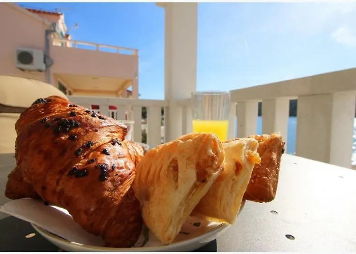 J I M By The Sea Apartman