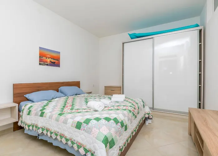 Apartman J I M By The Sea