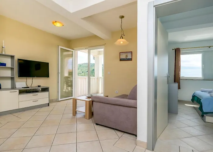 J I M By The Sea Apartman *